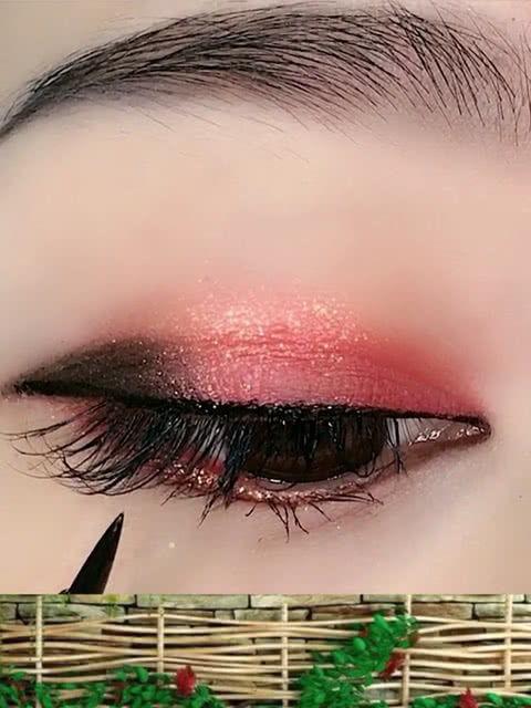 自己怎么画眼线视频